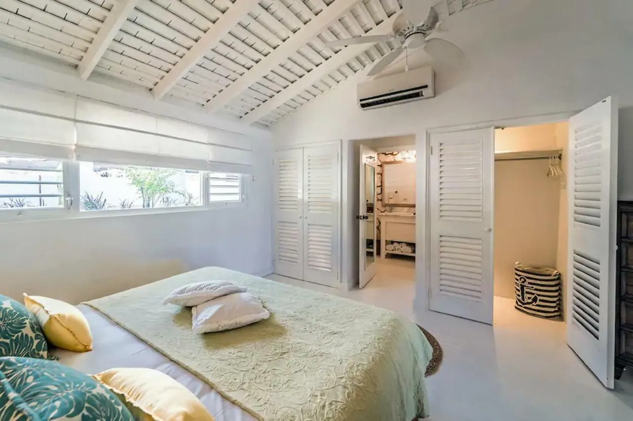 Villa Magnificent 5-Bedroom Estate Villa, Sleeps 12 Montego Bay