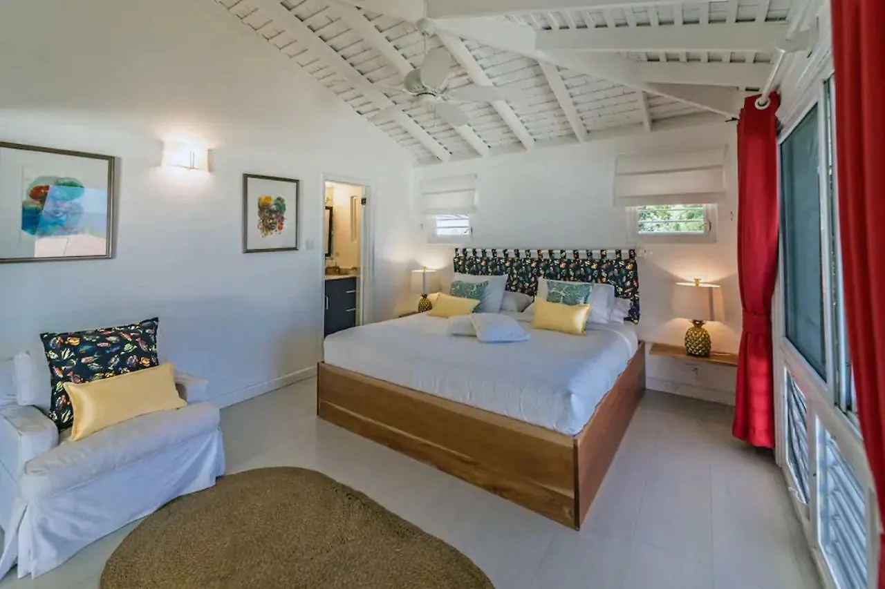 Magnificent 5-Bedroom Estate Villa, Sleeps 12 Montego Bay Jamaica