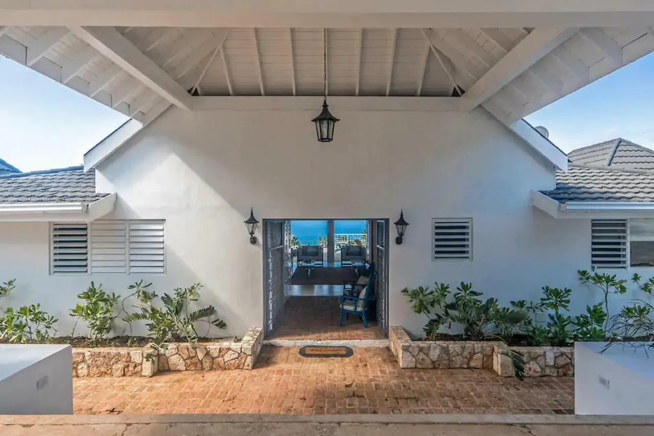 Villa Magnificent 5-Bedroom Estate Villa, Sleeps 12 Montego Bay Jamaica